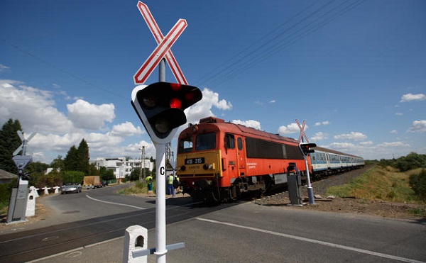 Vasúti átjárókat újítanak fel Szegeden