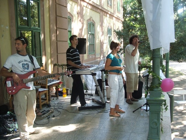 ALIBI Együttes dhaz_albi_935_20090914174147_537.JPG