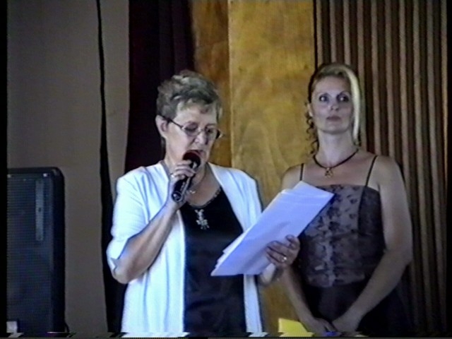 Dávid Mártonné és Drubináné Fodor Katalin dhaz_davidne_drubinane_582_20090914174147_583.JPG