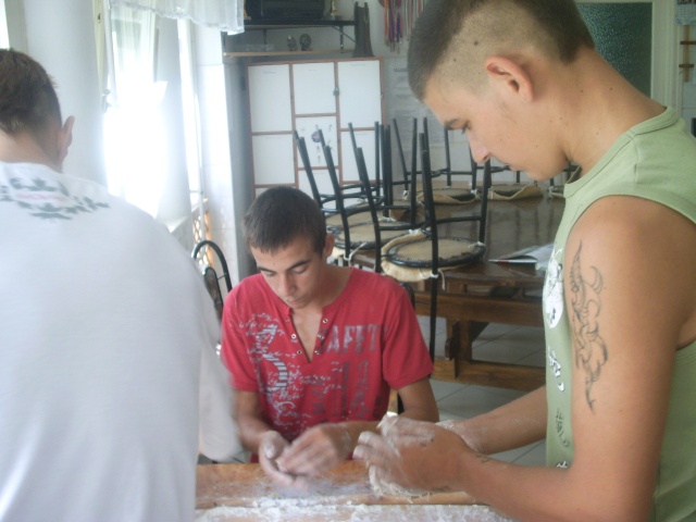 nudli_100204_9_832_2010021885736_55.JPG