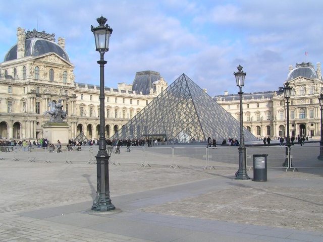 p3210095_louvre_803_2010040895033_994.JPG