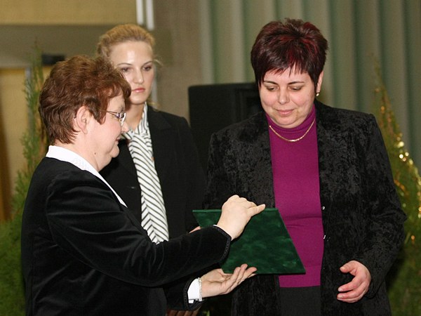 Évzáró közgyűlés díjátadással 10_653_2010121494427_571.jpg