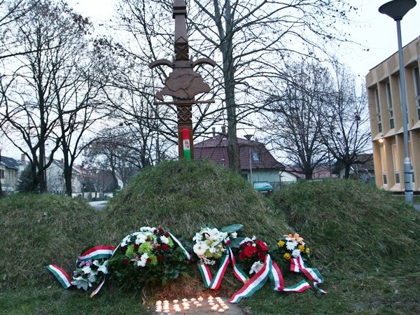 A kettős állampolgárságról szóló népszavazásra emlékeztek 