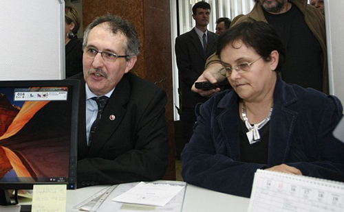 Egy nap alatt több mint 50 magyar állampolgársági kérelem Csongrád megyében Egy nap alatt több mint 50 magyar állampolgársági kérelem Csongrád megyében