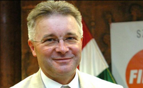 Az új csarnokot B. Nagy László avatta fel (Fotó: fidesz.hu)