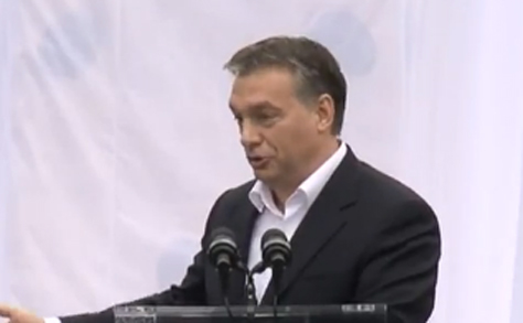 Orbán Viktor tette le az új lézerközpont alapkövét a csongrádi megyeszékhelyen