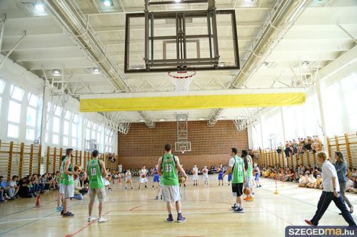 Felkarolják a csapatsportágakat a Bonifert iskolában