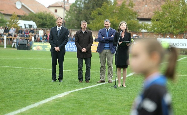 Átadták felújított makói Erdei Ferenc téri sportkomplexumot - forrás: csongrad-megye.hu