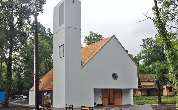 Új templomot kapott Derekegyház
