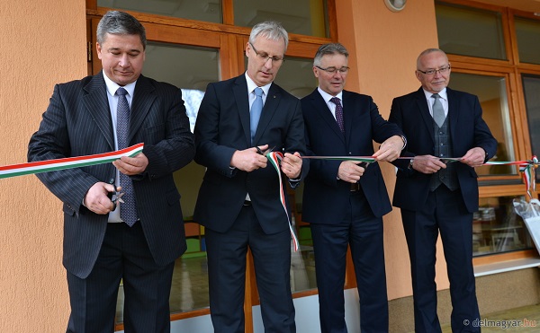 Új bölcsődét adtak át Forráskúton