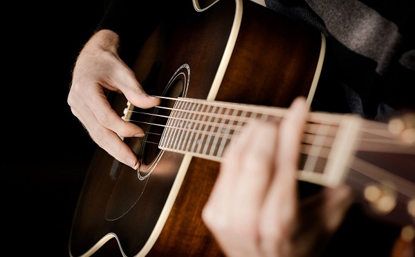 Világsztárokkal tűzdelt gitárfesztivál Szegeden