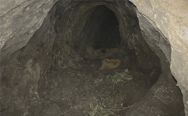 A szerb-magyar hat&aacute;r alatt &aacute;tvezető alagutakat sz&aacute;moltak f&ouml;l a rendőr&ouml;k