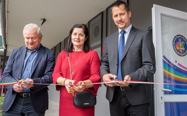 Gyógypedagógiai fejlesztő központot adtak át Szegeden
