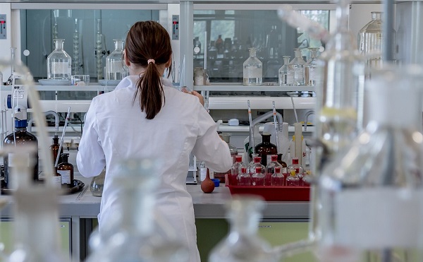 Központi szolgáltató laboratórium hálózatot alakítottak ki