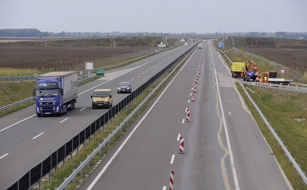 Felújítások kezdődnek az M43-as autópályán