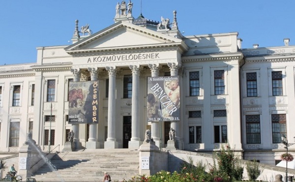 Kilátót alakítanak ki a szegedi Móra-múzeum tetején