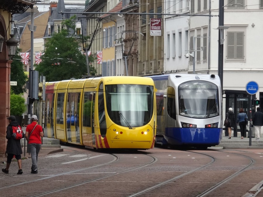 tram-train