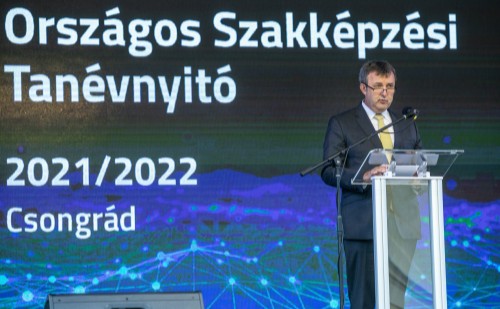Csongrádon nyitották meg az országos szakképzést