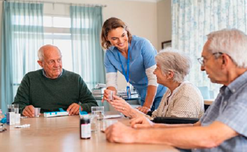 Idősotthonokat újítanak fel Szegeden