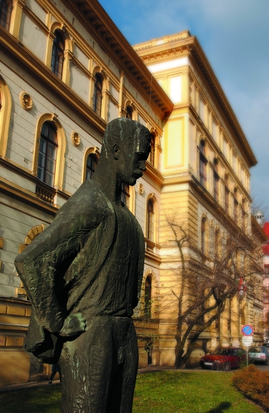 József Attila Szobor